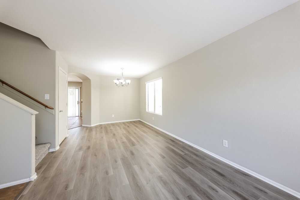2319 W Running Deer Trl - Photo 4 of 17
