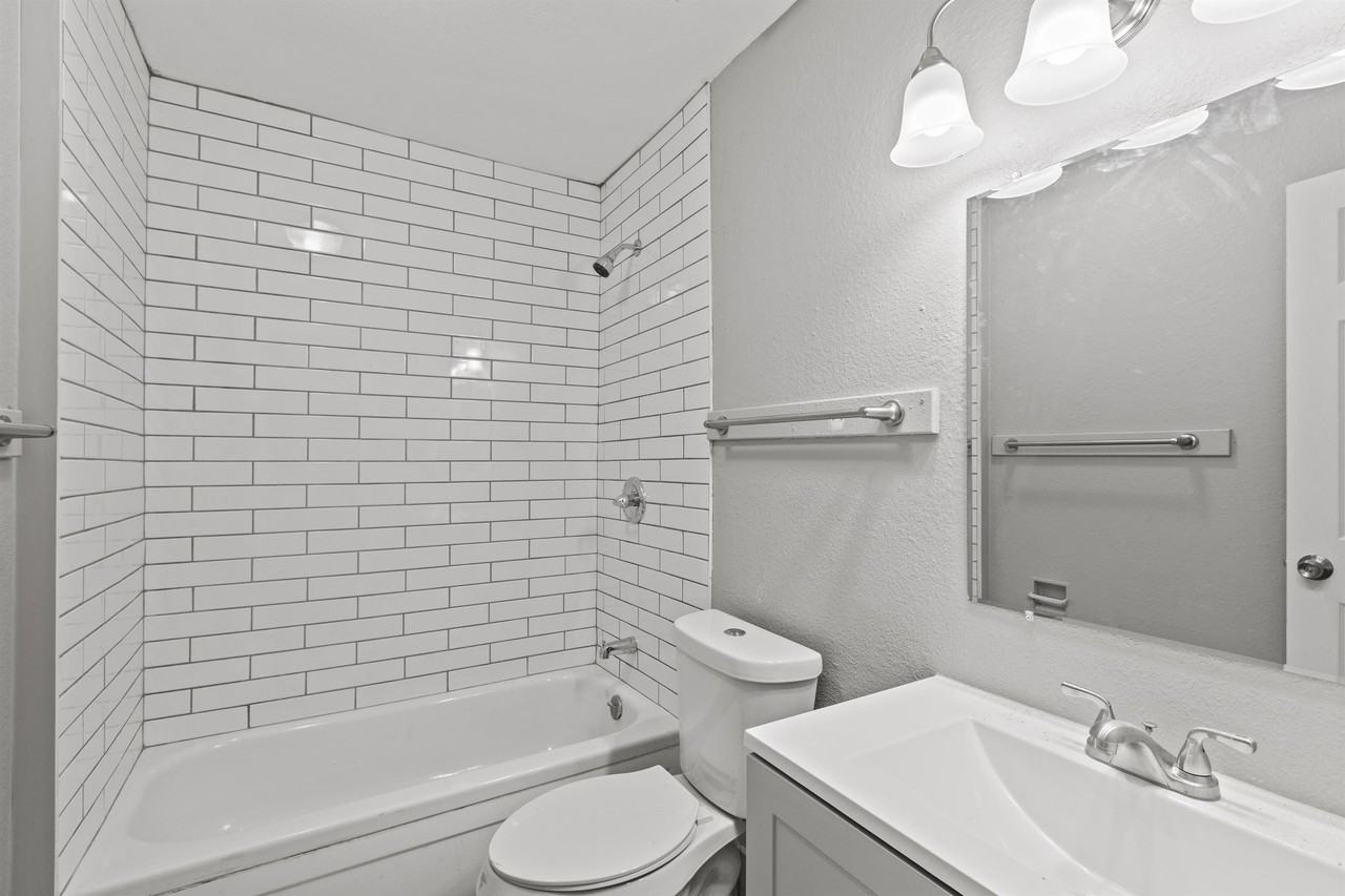 3733 Brush Creek Dr #1 - Photo 2 of 10