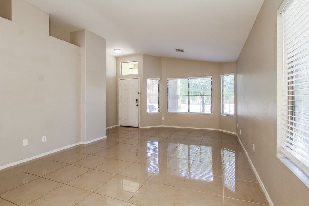 3718 W Burgess Ln - Photo 3 of 16
