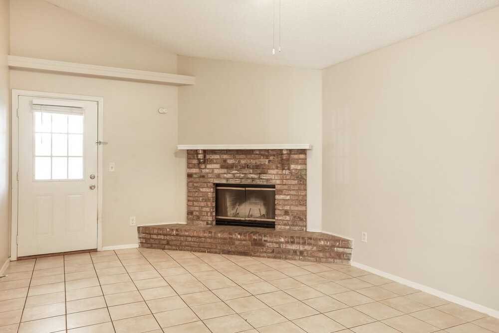 8327 Argyle Corners Ct - Photo 6 of 16