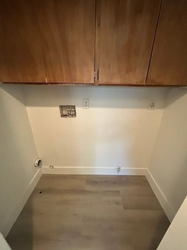 1136 W Damron Ave - Photo 7 of 20