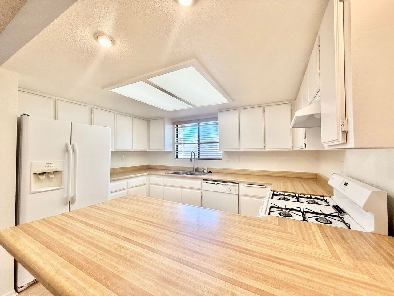 45485 Sunset Ln #03 - Photo 6 of 29