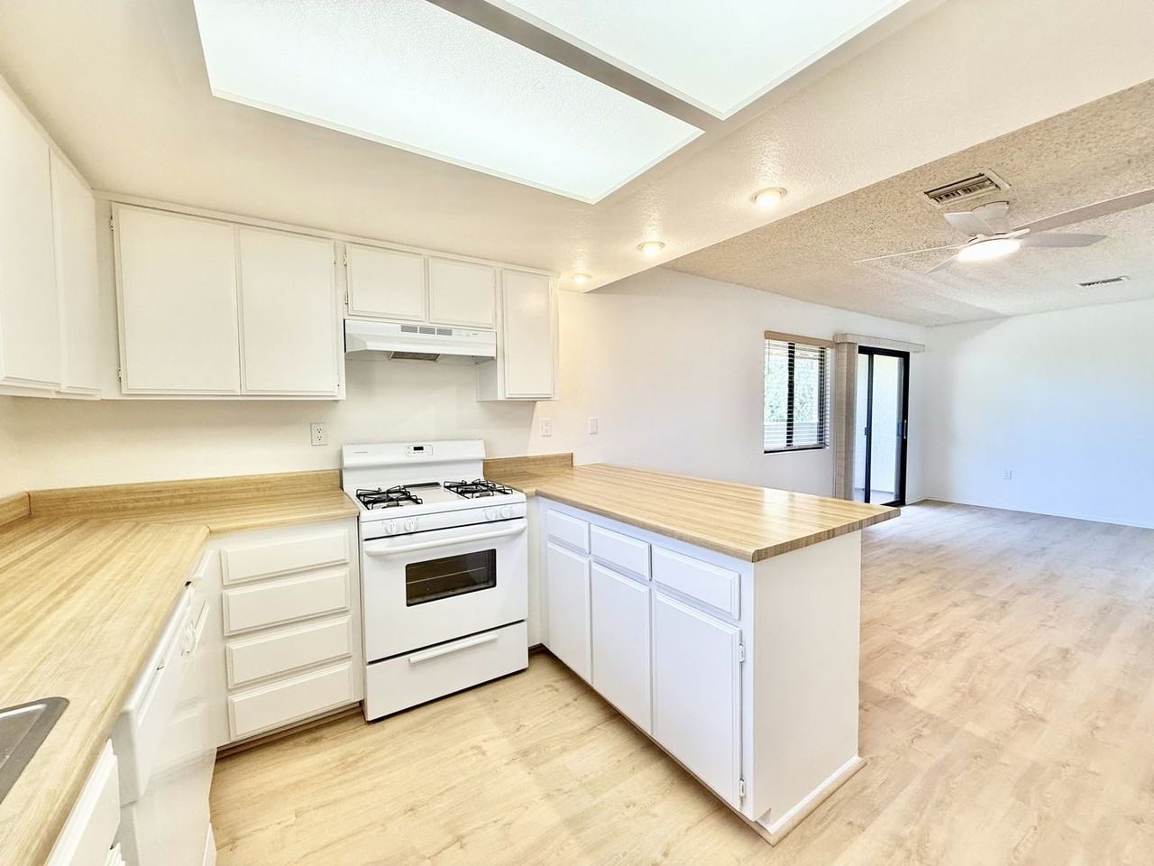 45485 Sunset Ln #03 - Photo 7 of 29