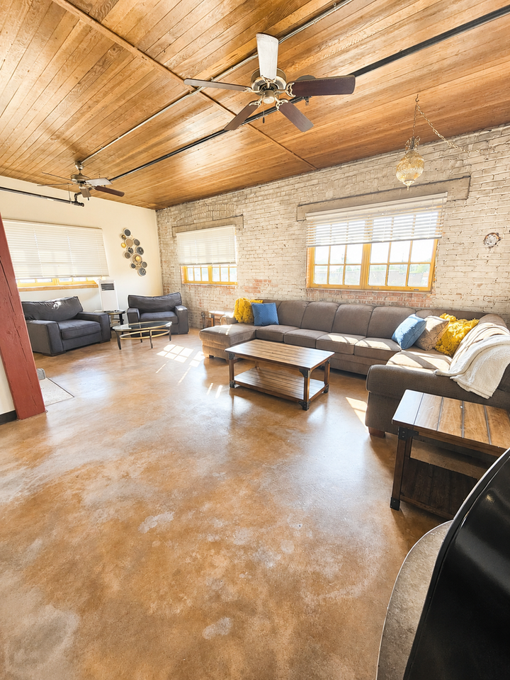 Tracy Lofts - Photo 7 of 12