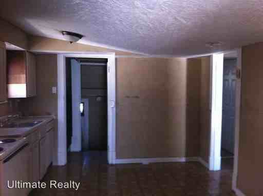 7113 Lexington Ave - Photo 3 of 8