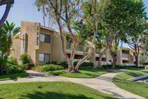 featured image of 5980 Bixby Village Dr