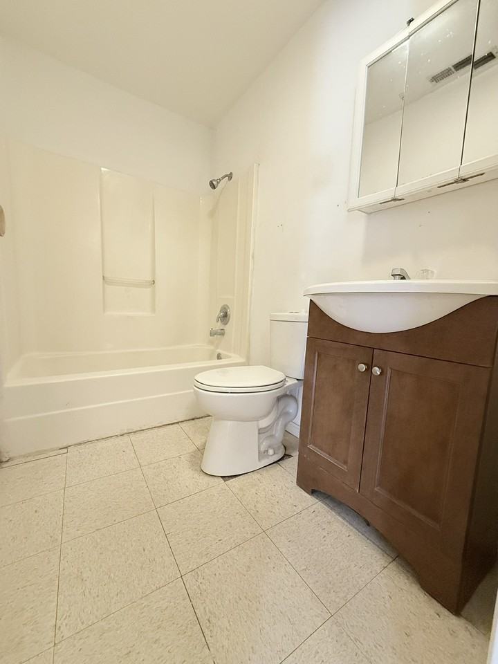 4663 Missouri - Photo 4 of 10