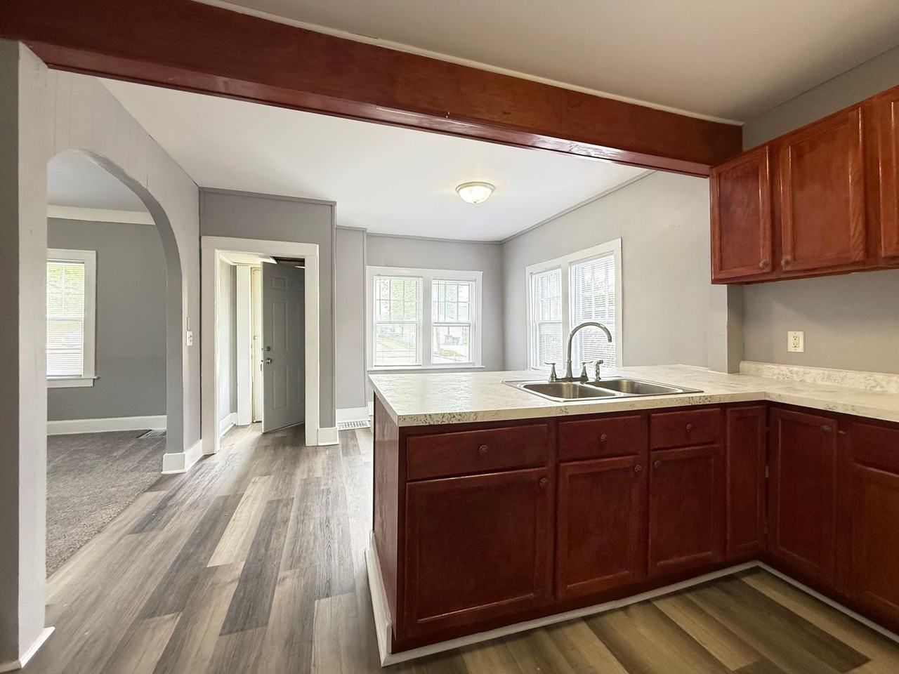 519 S 9th St - Photo 4 of 13