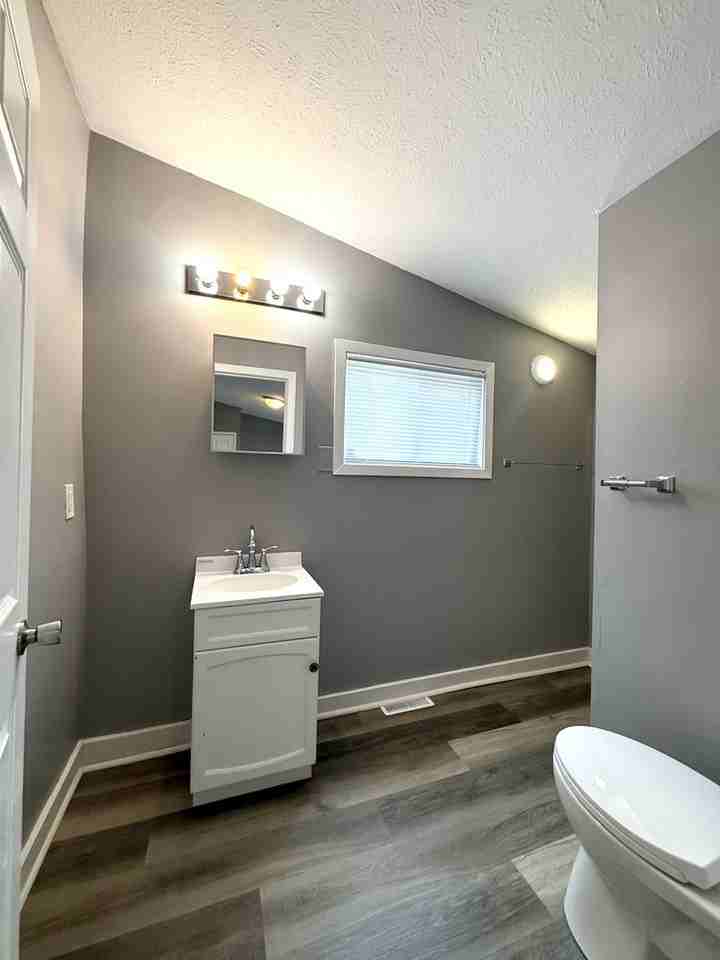 519 S 9th St - Photo 7 of 13