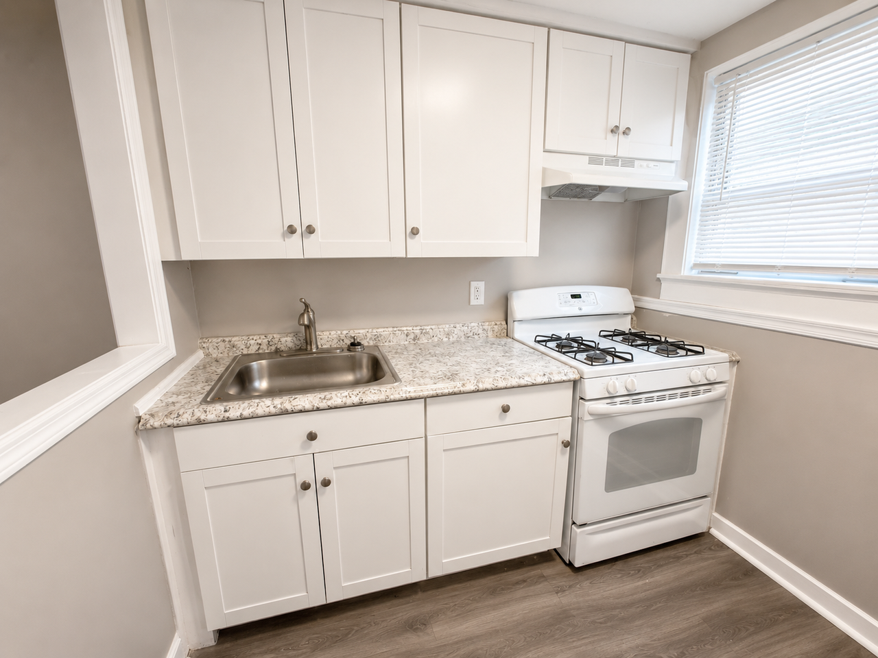 2648 W Lafayette Ave - Photo 7 of 14