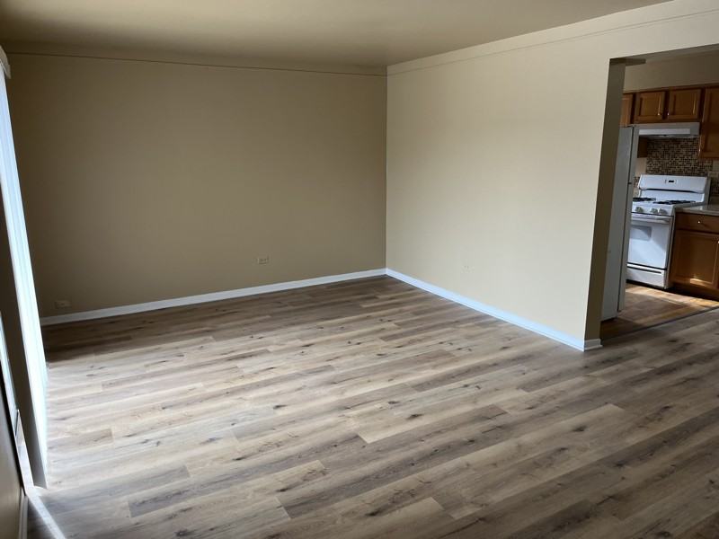 7718 Wildwood Ct - Photo 3 of 19