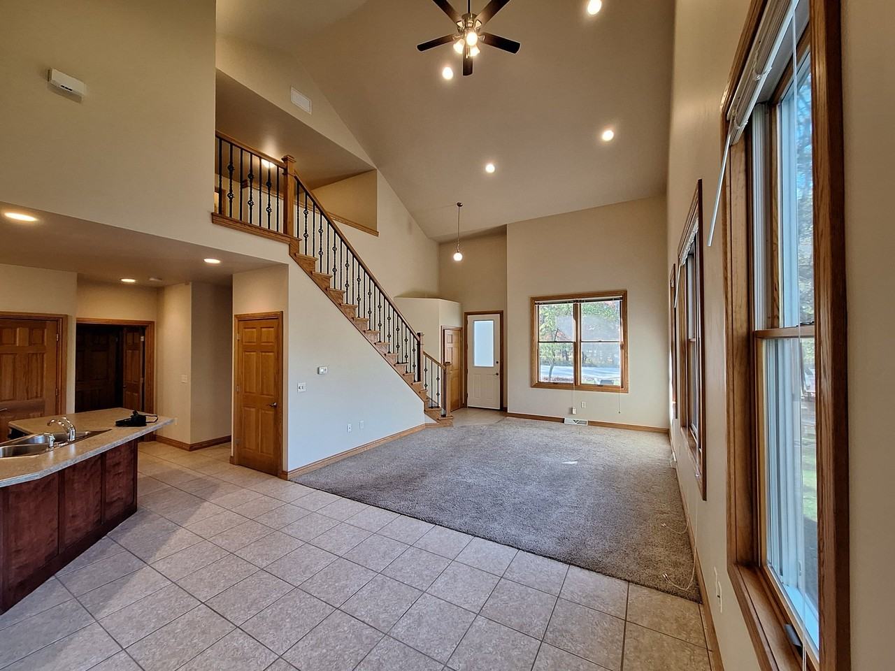 1338 Haley Ct - Photo 6 of 33