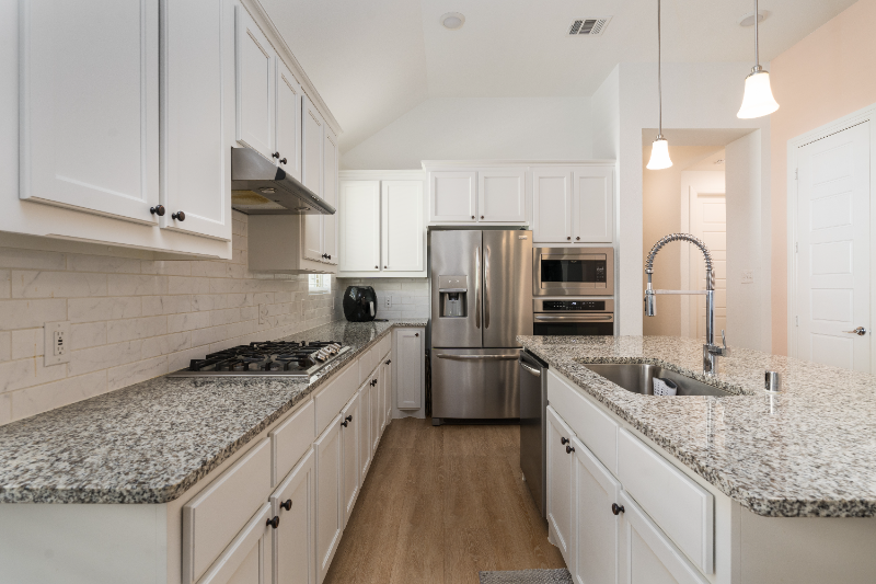 2521 Elm Pl - Photo 5 of 33