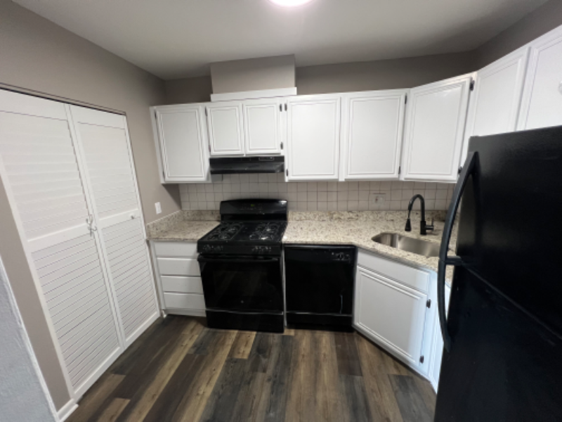 3136 Brinkley Rd #202