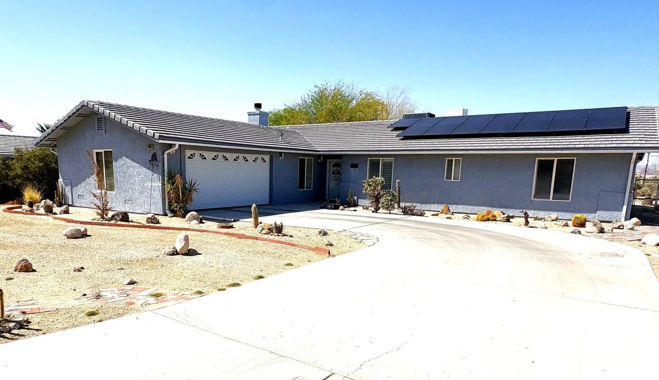 74404 Pinon Dr - Photo 2 of 22