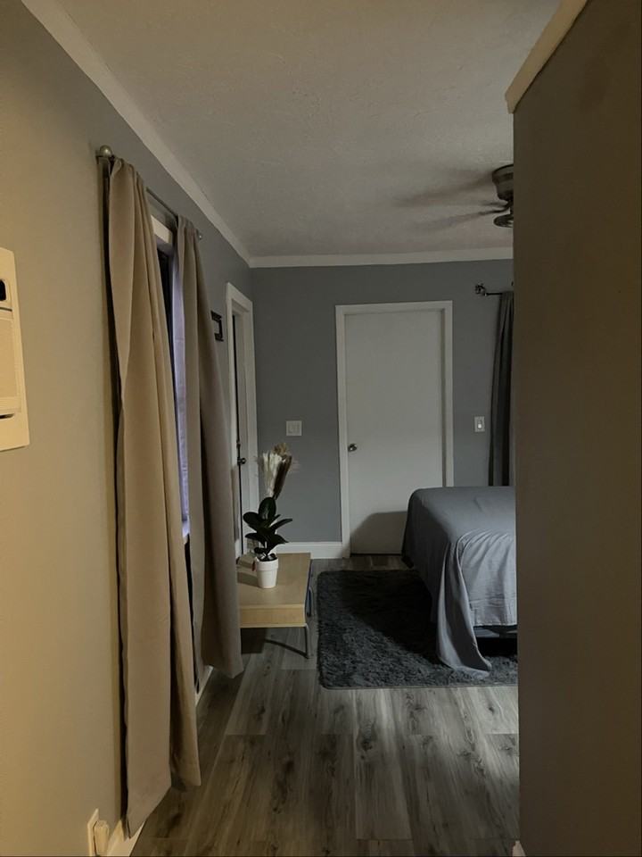 4420 Ne 1st Ave - Photo 3 of 10