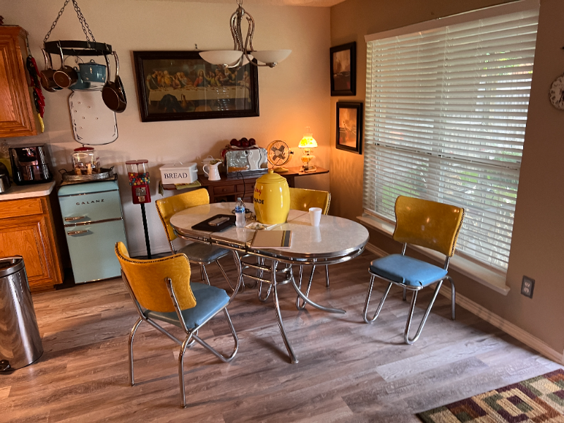 335 Mesquite Hill Dr - Photo 3 of 8