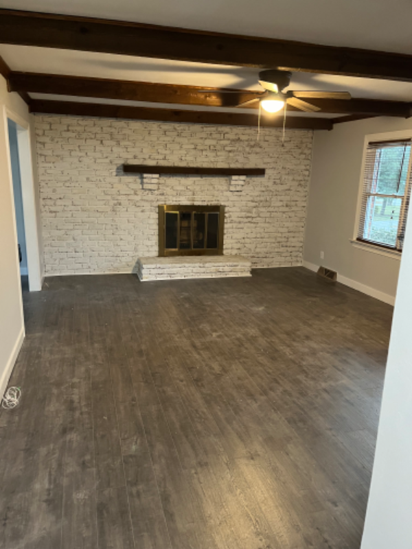 3225 Hollyglen Ct - Photo 5 of 12