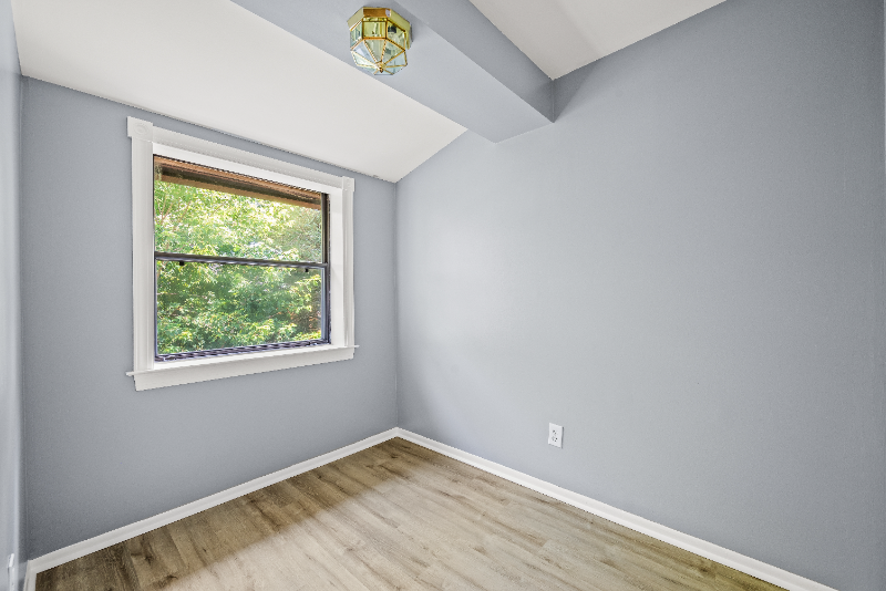 1419 Valley Dr - Photo 6 of 14