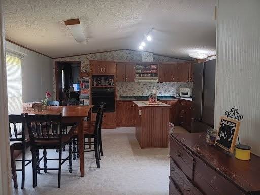 694 Line Rd - Photo 6 of 20