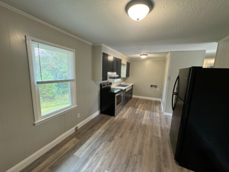 111 Bintage Rd - Photo 4 of 25