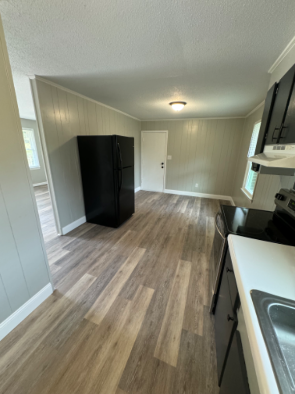 111 Bintage Rd - Photo 6 of 25