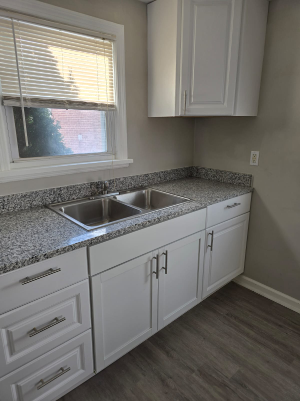 824 E 236th St - Photo 6 of 13