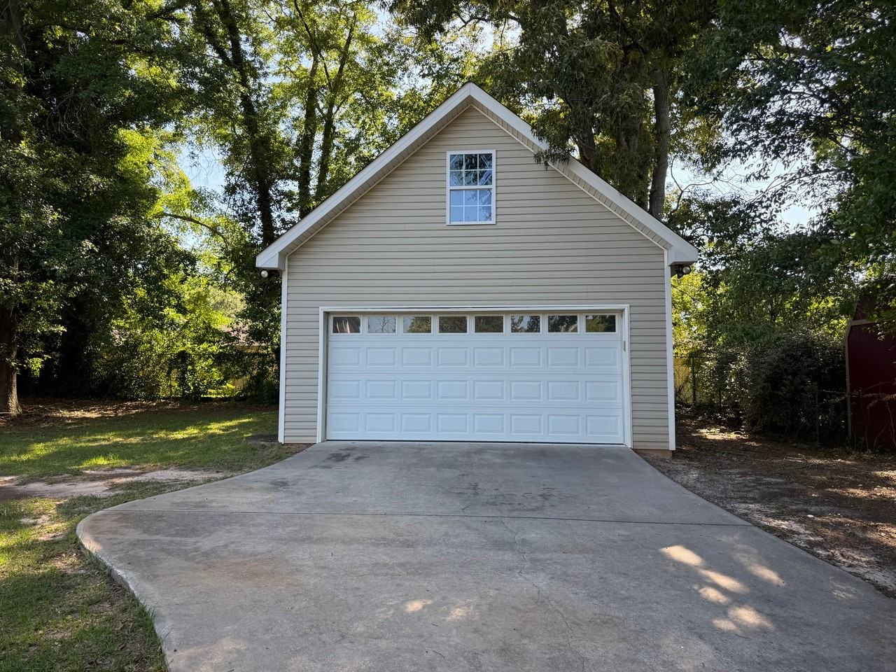 1115 Kingston Rd - Photo 3 of 16