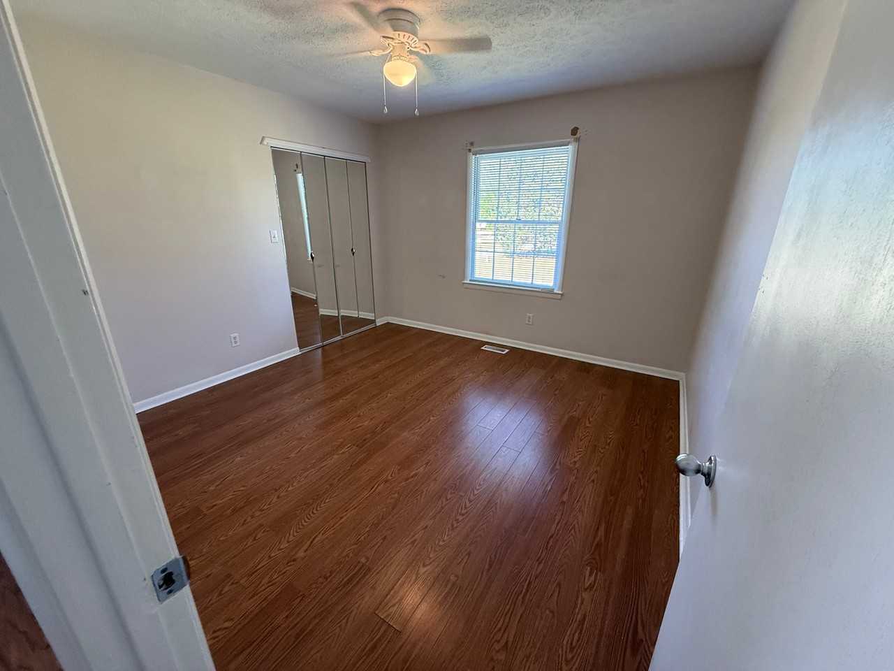 1115 Kingston Rd - Photo 7 of 16