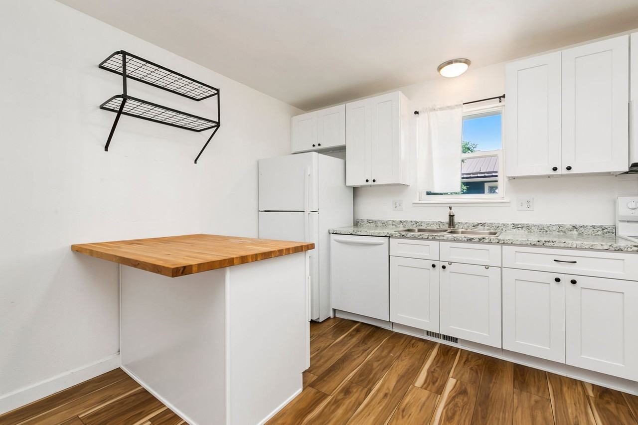 4041 Goodell Ln #7 - Photo 4 of 10