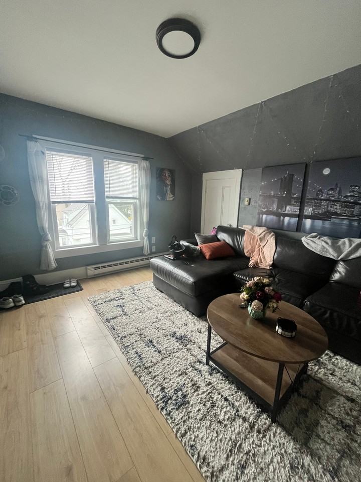 27 Dearborn Ave #3 - Photo 2 of 10