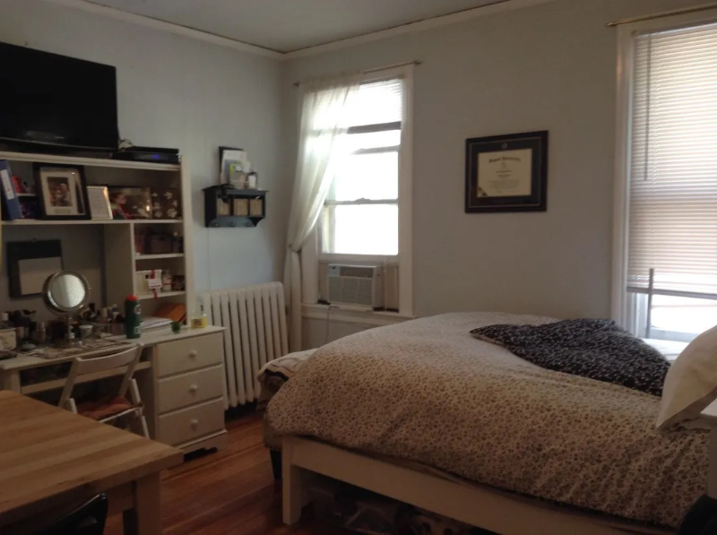 372 Lloyd Ave #4 - Photo 6 of 12