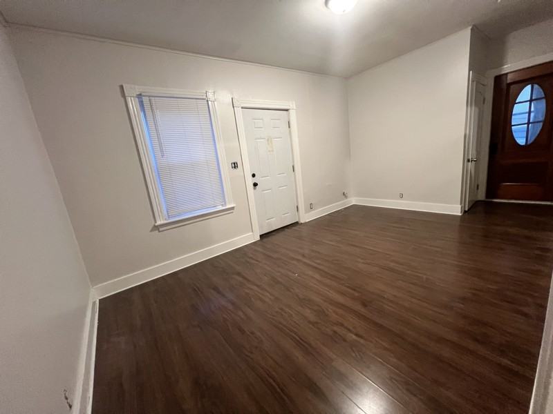 21 Granite St #2 - Photo 3 of 5