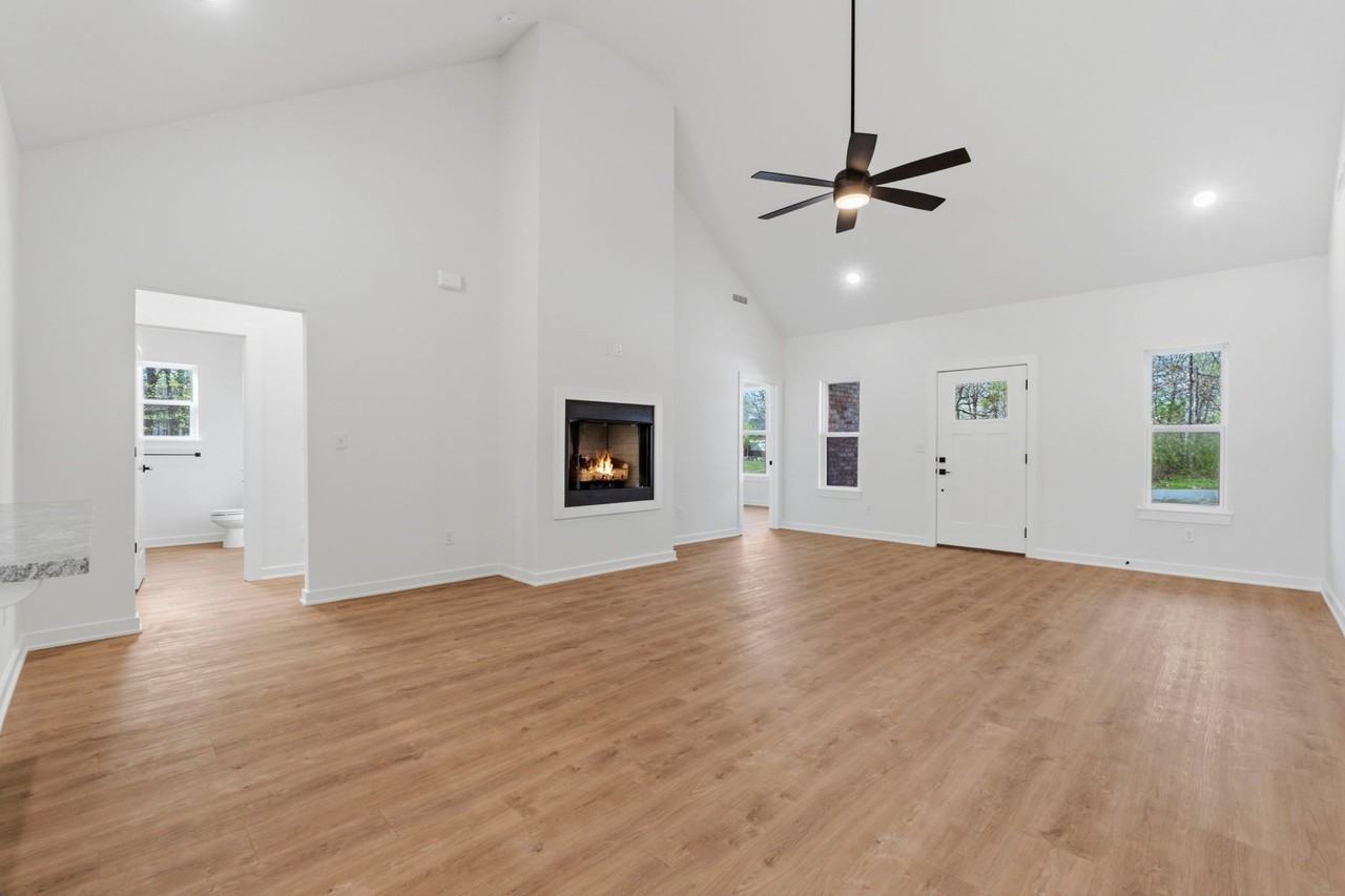 98 Selkirk Dr - Photo 6 of 36