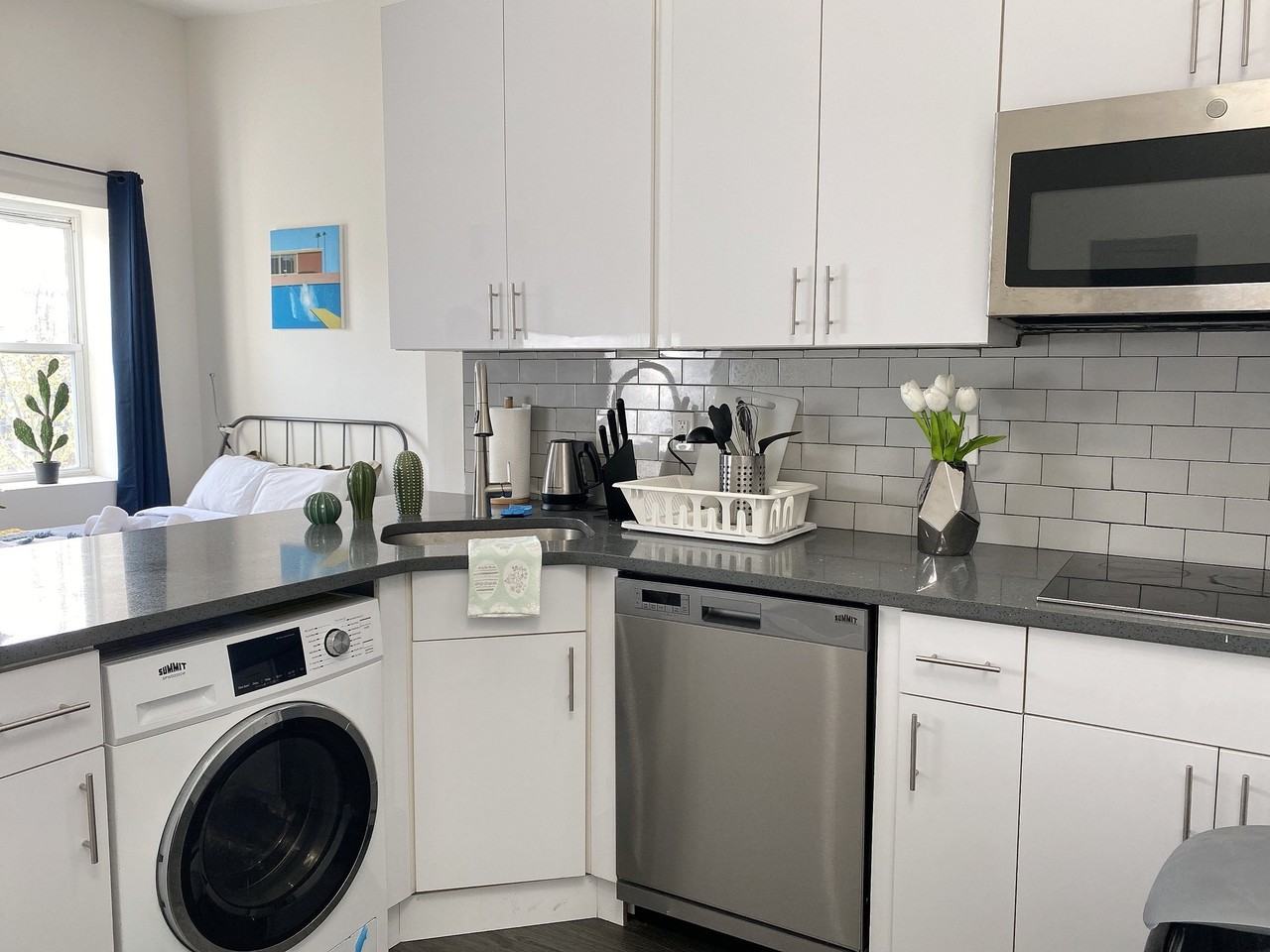 1725 Bainbridge St #3F - Photo 2 of 18