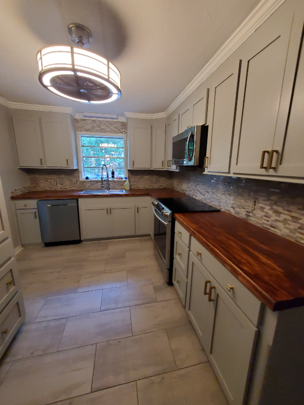 2009 Lake Trace Dr - Photo 4 of 13