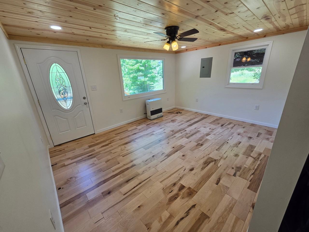 112 Robert Roten Rd - Photo 3 of 19