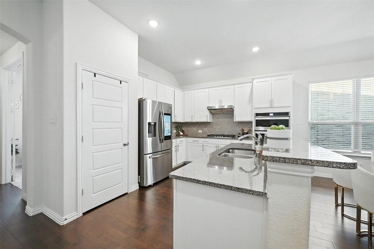 3005 Spring Creek Trl - Photo 7 of 20