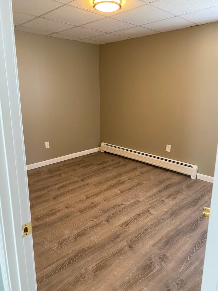540/550 Cambridge St. #550UNIT1 - Photo 3 of 8