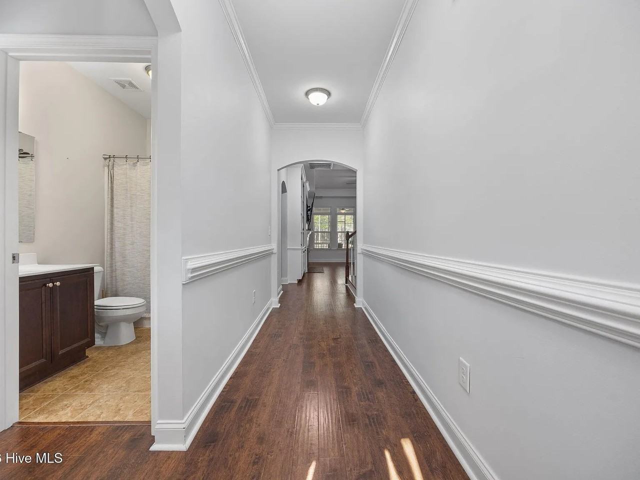 140 Michie Pl - Photo 2 of 20