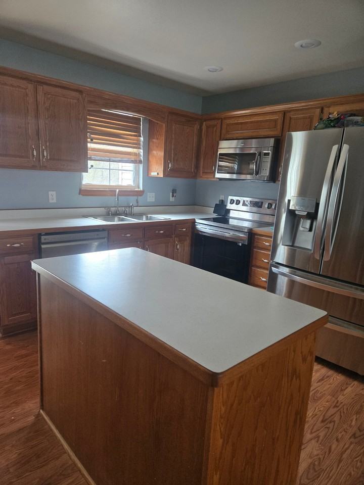 210 Azalea St - Photo 2 of 20