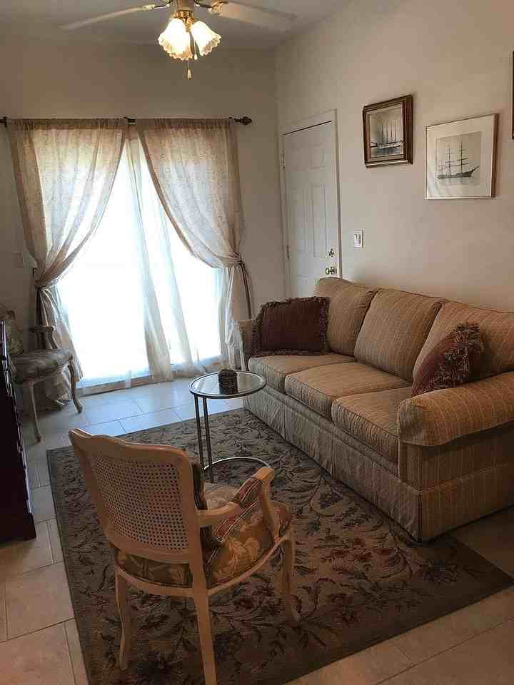 411 W Intendencia St - Photo 2 of 12