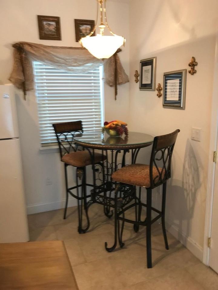 411 W Intendencia St - Photo 5 of 12