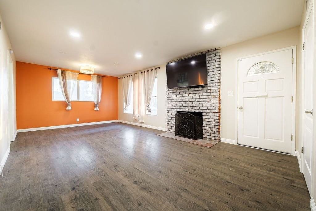 9999 Central Ave - Photo 3 of 20