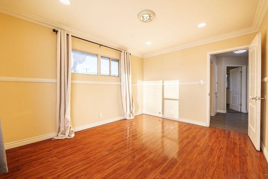 9999 Central Ave - Photo 4 of 20