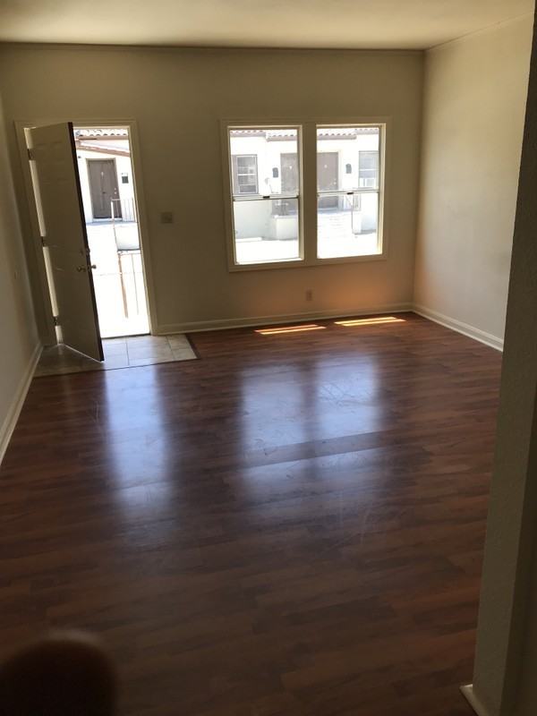 1729 Seminary Ave #2 - Photo 3 of 19