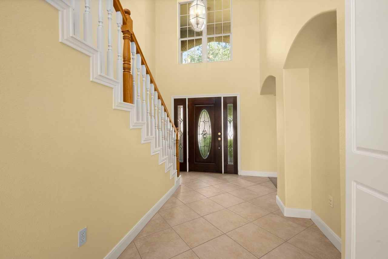 3212 Glastonbury Dr - Photo 4 of 19