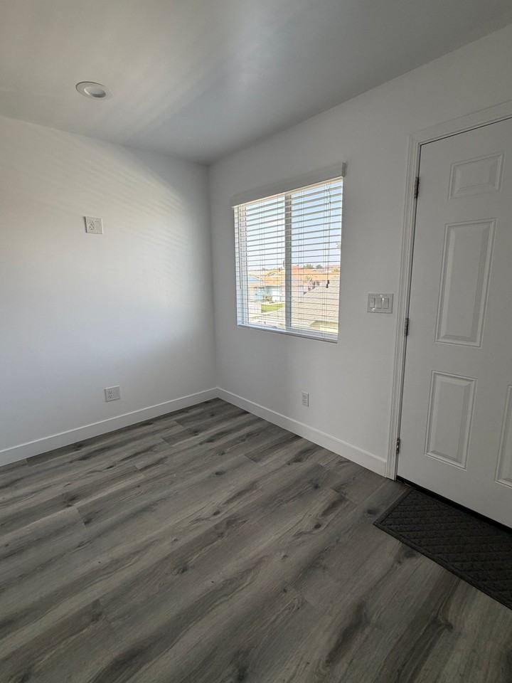 3727 Byrd St - Photo 4 of 18
