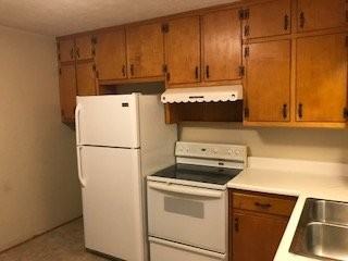 371 Milton Ave #B - Photo 5 of 13