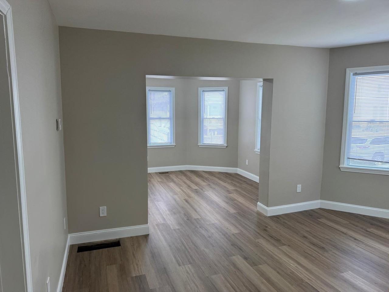 33 Linwood Ave #1 - Photo 3 of 8